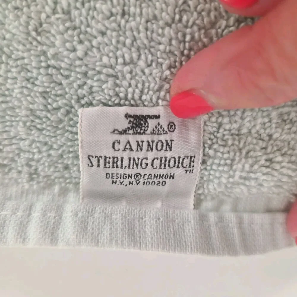 VTG Cannon Retro Bath Towel USA Light Blue Seashell Made In USA READ